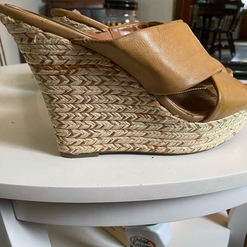 Size 8, like new, Jennifer Lopez wedges